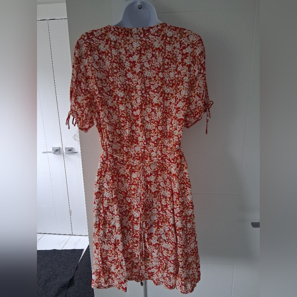Kivari/ High End Australian Brand/ Floral Button-Down Midi Dress/ Size US M - Picture 5 of 17